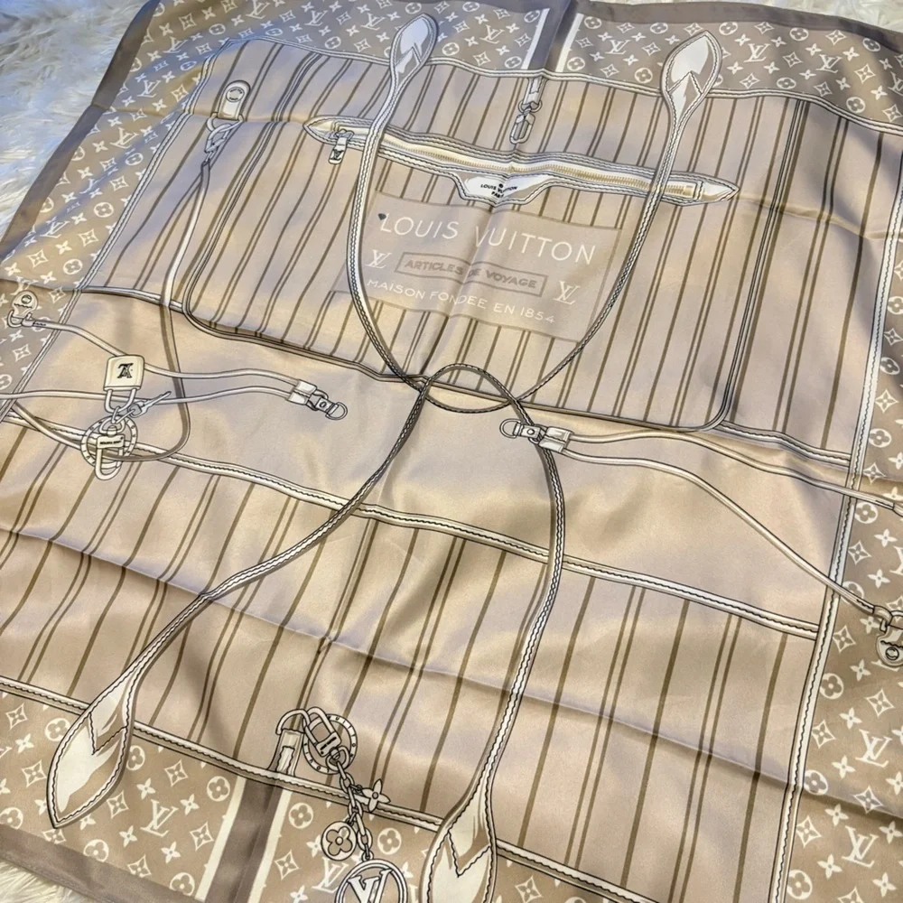 My Neverfull Shawl 35x35 inch luxury vibes Silky scarf LOUIS VUlTTON‼️LAST ONE